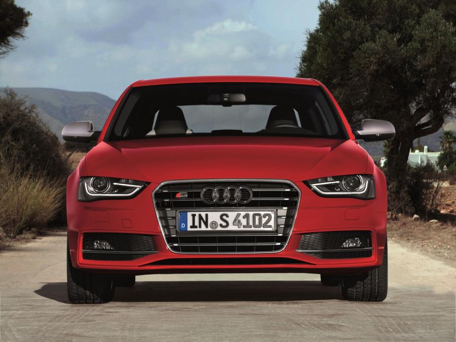  Audi S4 Sedan (B8, 8K) 2012 года  (WW) (фото 12 из 62)